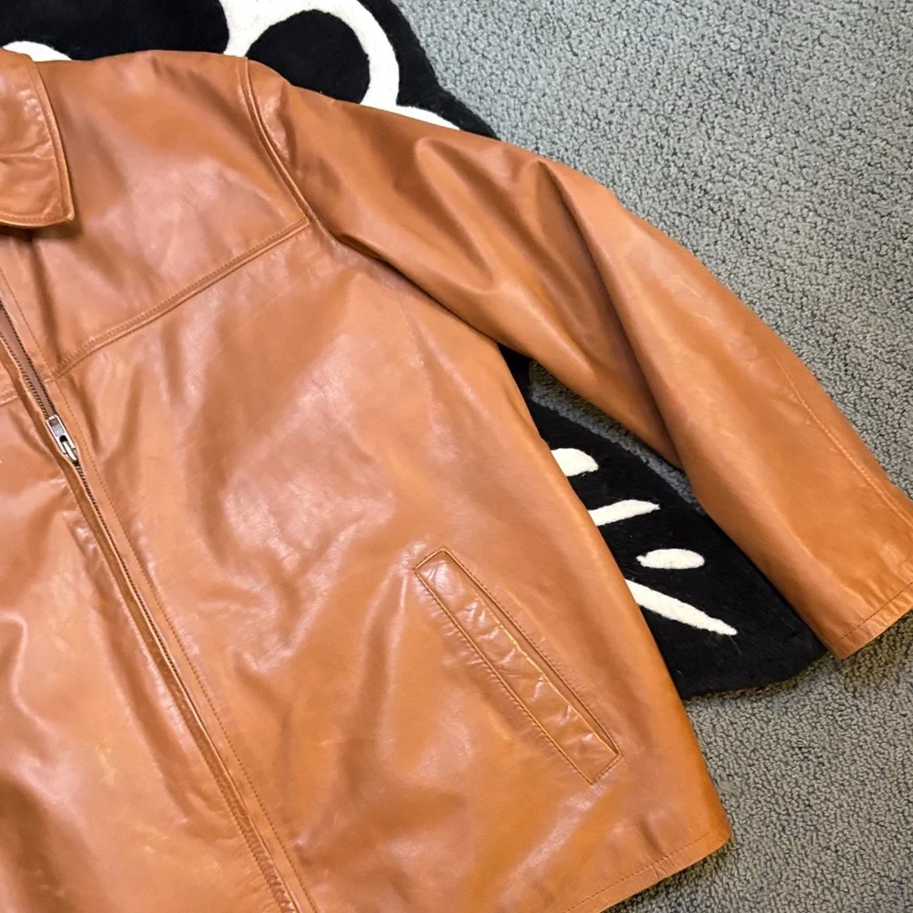 Men's Tan Leather Bomber Jacket - Picture 6 of 10